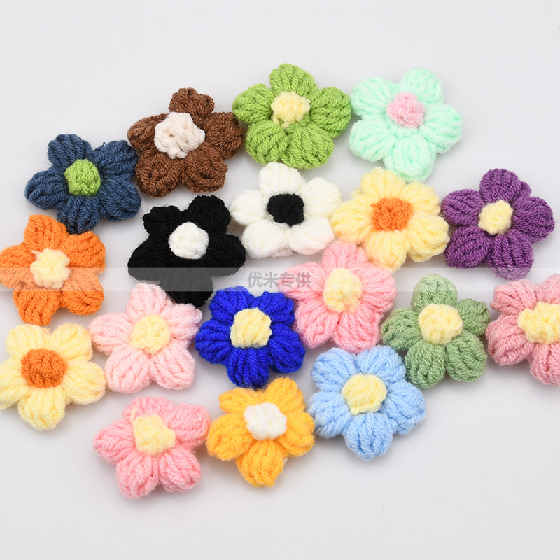 Craft Embellishments - Вязаные крючком аппликации в виде пятилепестковых
