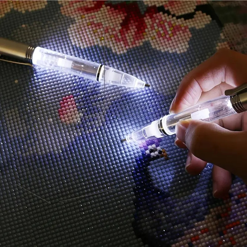 Embroidery Embellishments - Светодиодная ручка для алмазной мозаики, 1